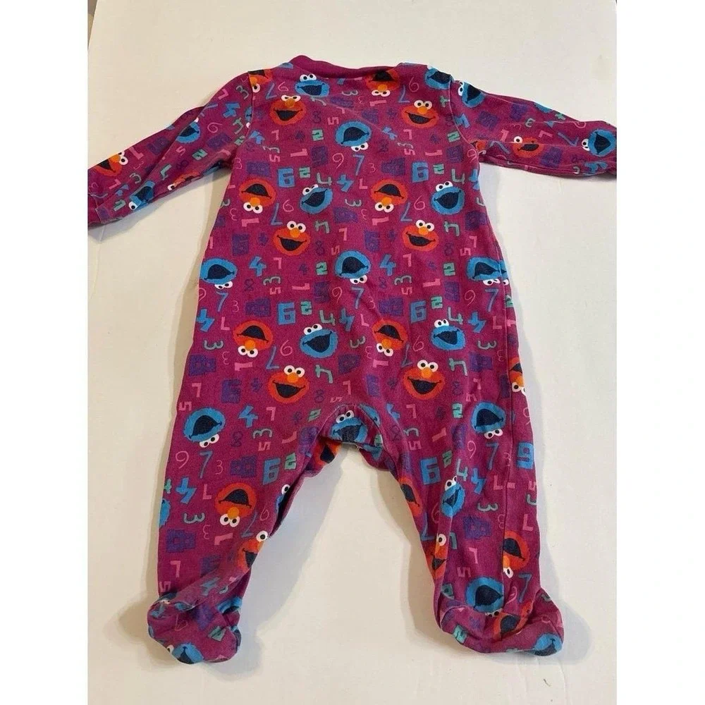 Sesame Street pajama romper (3 months) Fushia Charcter PJs